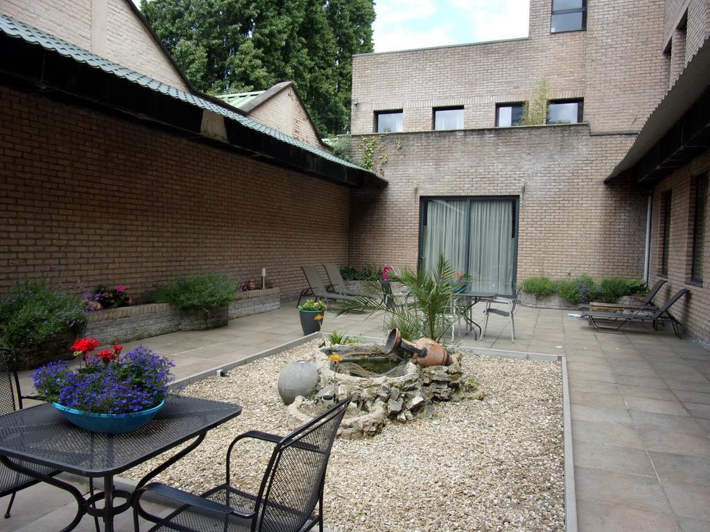 Condo Gardens Bruselas Exterior foto
